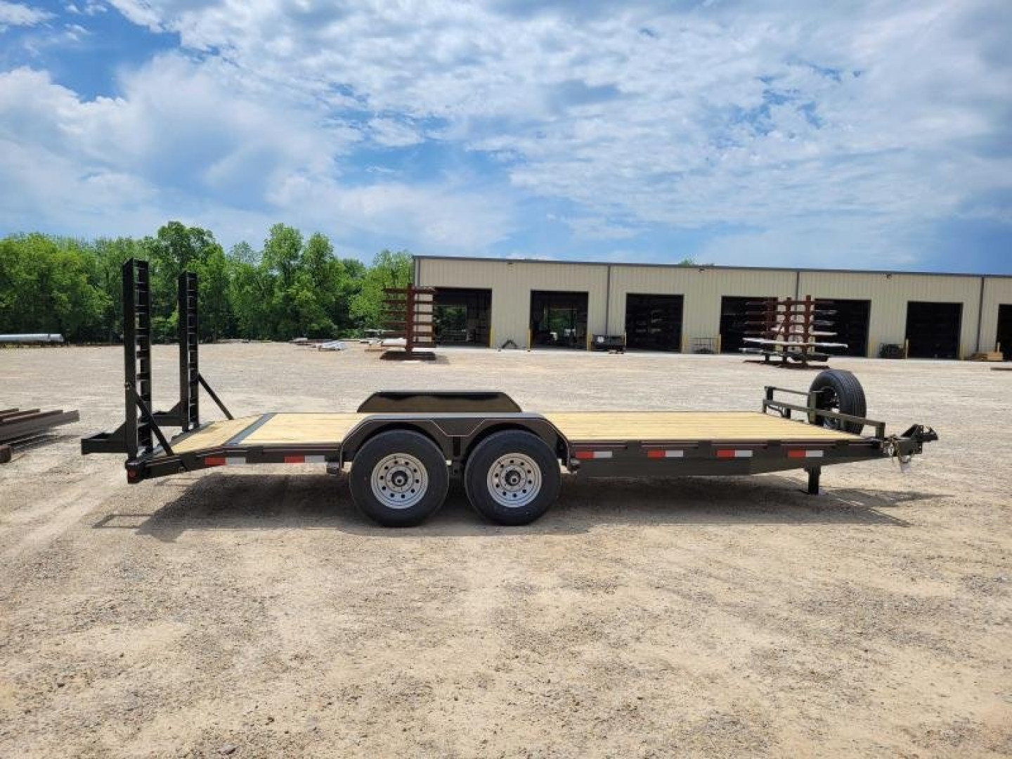 New 2022 Diamond T 83 in. x 20 ft. Skid Pro 1406 GVWR 15k Equipment Trailer