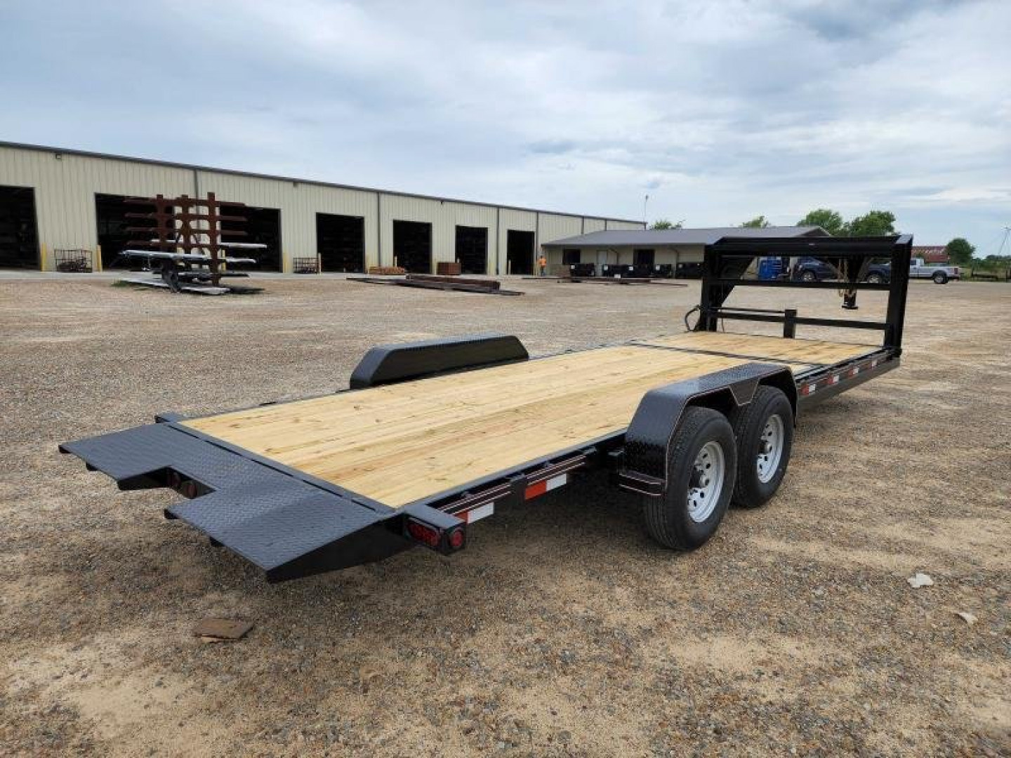 New 2023 Diamond T 83 in. X 20 ft. Skid Pro 1406 Gooseneck Tilt Deck GVWR 15000 Tilt Trailer