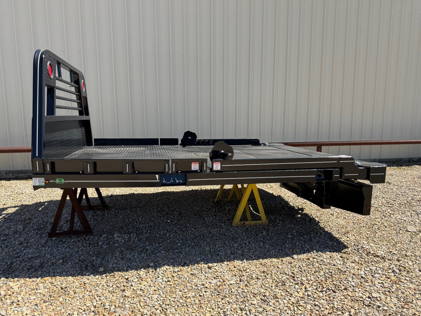 New Butler Spike Bed, 84 in x 102 in Stop/Tail/Turn H/A Rack Lights, Rub Rail upgrade, (Single Rear Wheel, Long Bed)