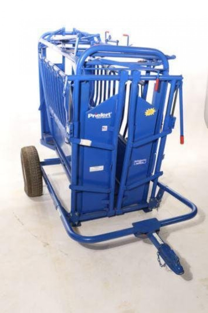 New Priefert Wishbone Carriage