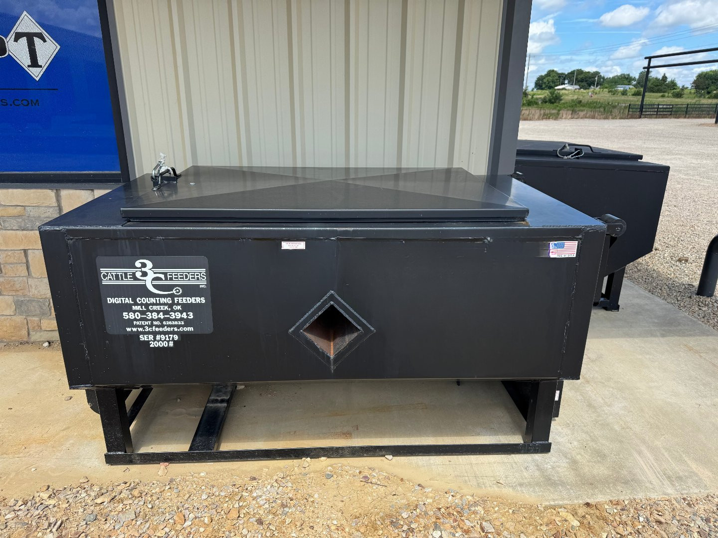 New 3C Cattle 2000# Feedbox