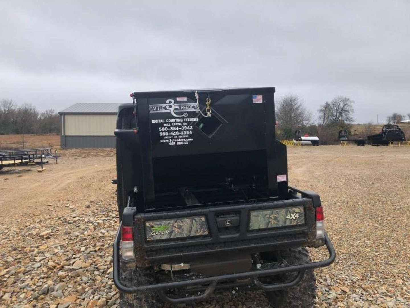 New 3C Cattle 600# Feedbox