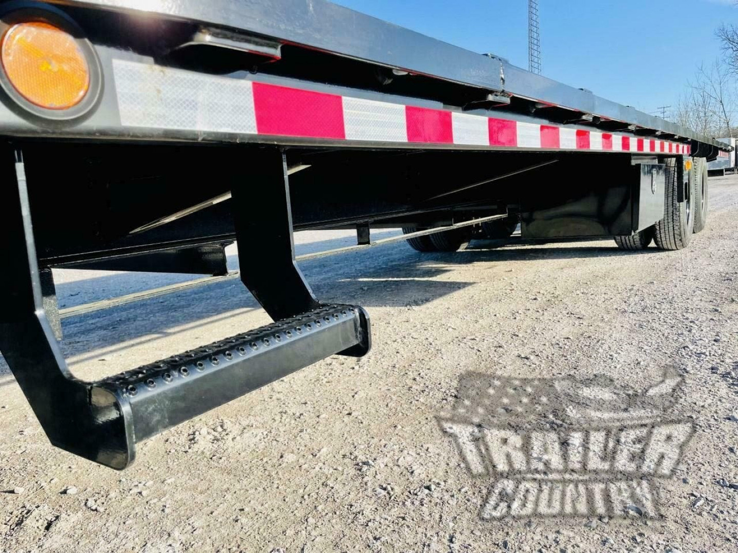 New 2026 32' Deck-Over 24k Heavy Duty Flatbed Gooseneck Equipment Hauler Trailer