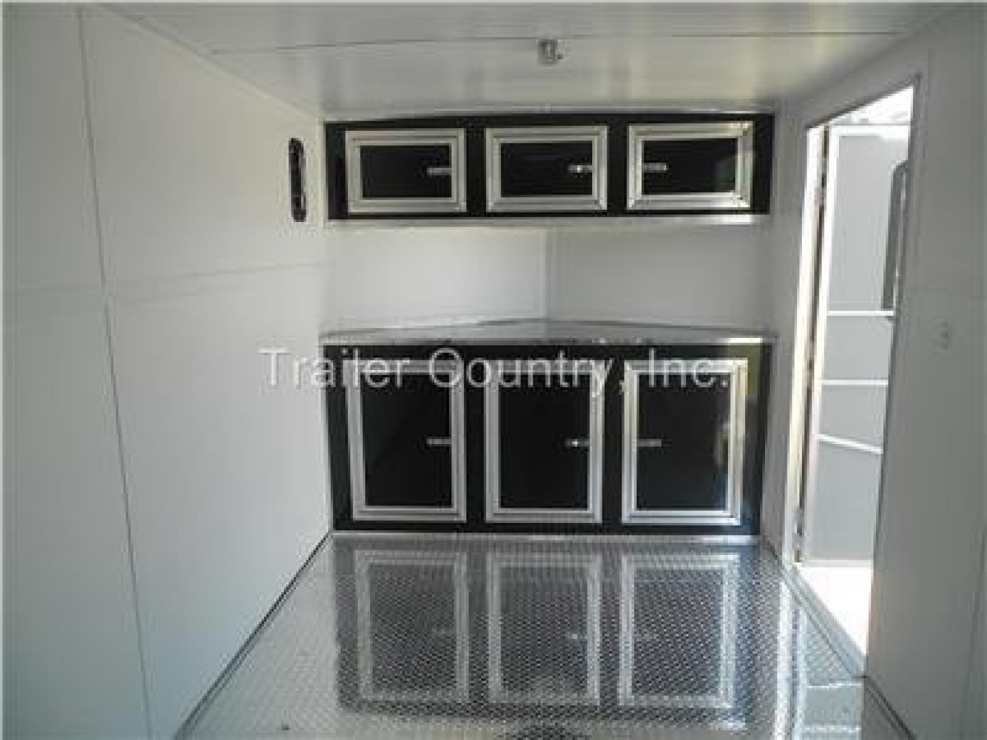 New 2026 7 x 14 V-Nosed Enclosed Cargo Triple Color Motorcycle Trailer Ramp