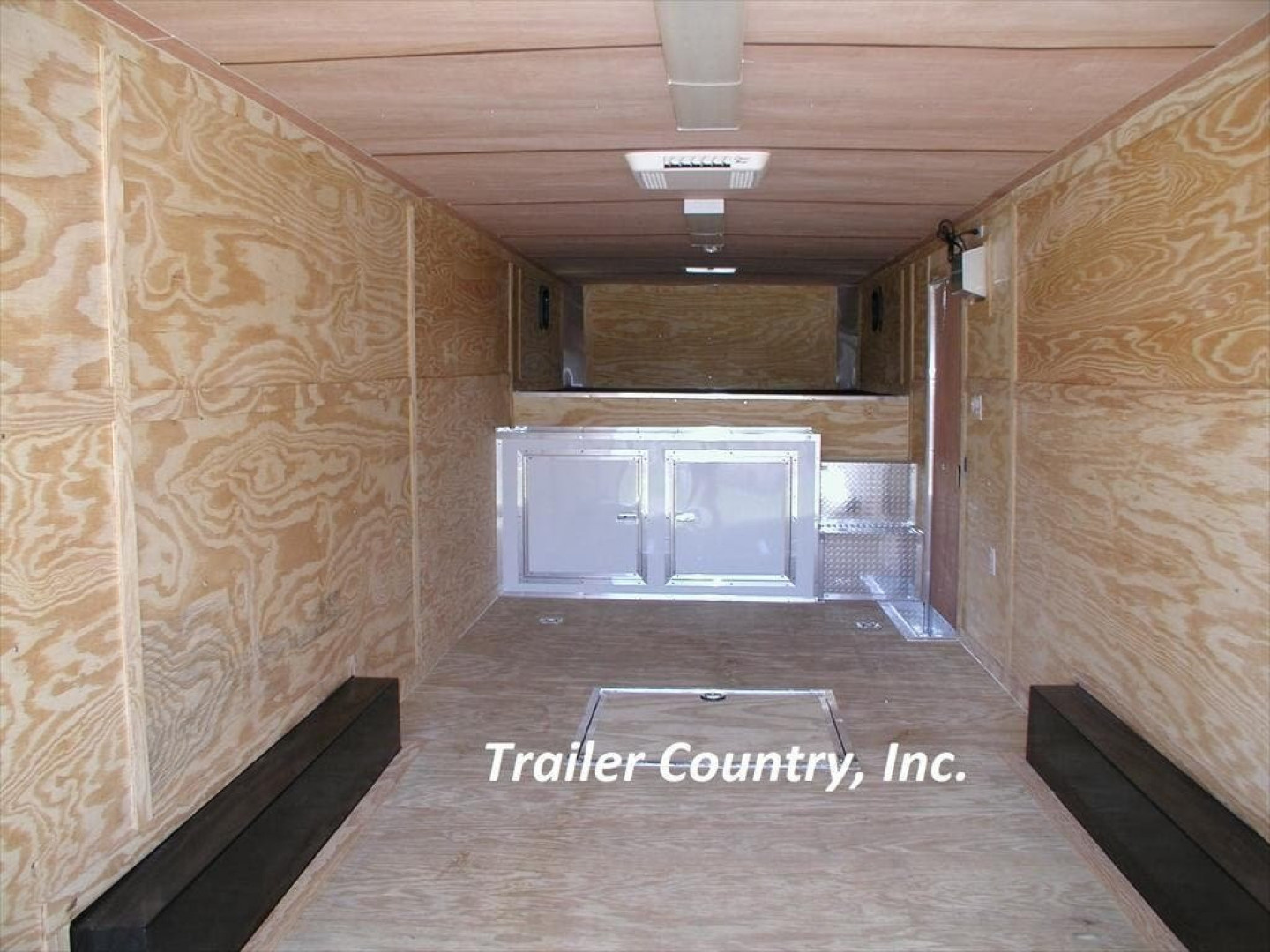New 2026 Brand New 8.5x24 + 8' RISER Tandem Axle, Enclosed Gooseneck Cargo Trailer