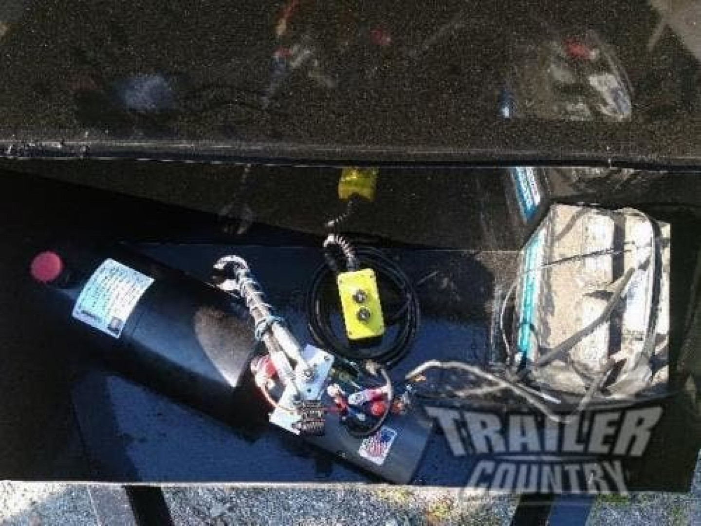 New Brand New Model 7'x14' Tandem Axle, Hydraulic Dump Trailer with Ramps