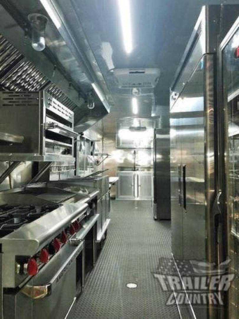 New 2026 NEW 8.5 X 32' V-nosed Enclosed FULLY LOADED MOBILE KITCHEN ...