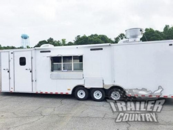 New NEW 8.5 X 32' V-nosed Enclosed FULLY LOADED MOBILE KITCHEN CONCESSION