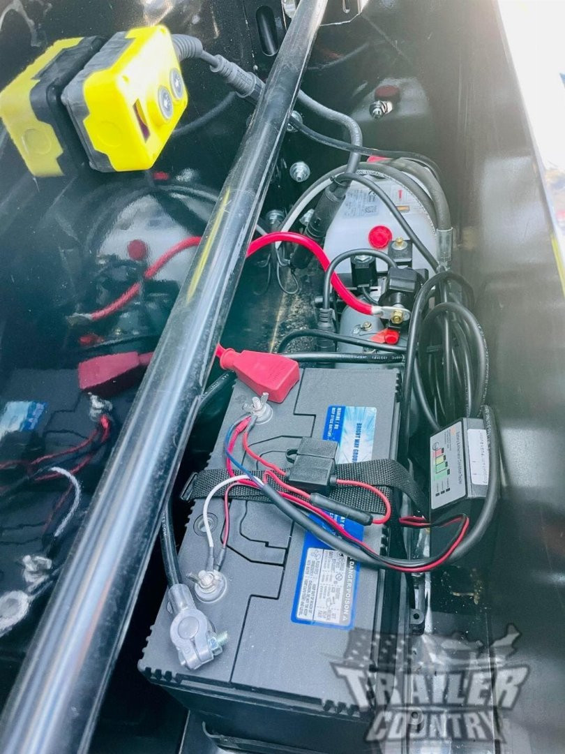 New Brand New Model 7'x16' Tandem Axle, Gooseneck, Scissor Hoist Hydraulic Dump