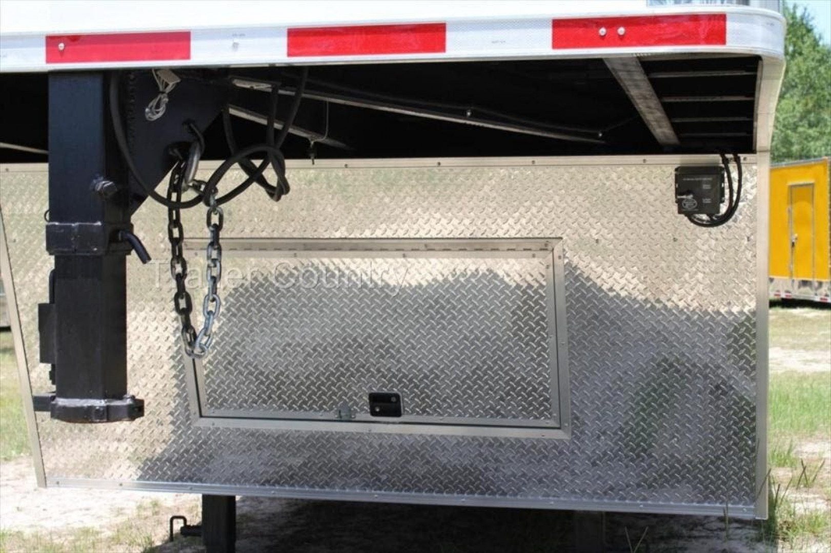 New 2026 New Model 8.5' X 24'+8' Riser Tandem Axle, Enclosed Gooseneck ...