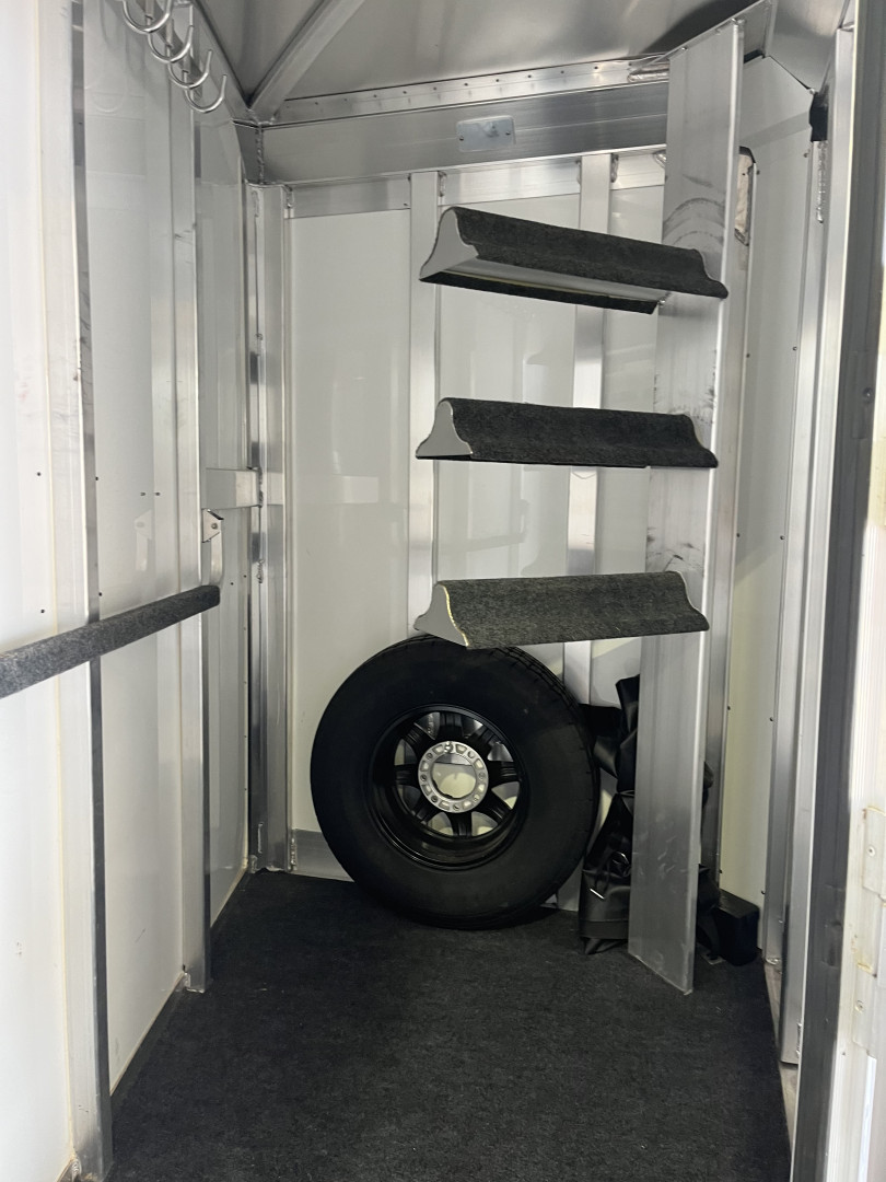 Used 2022 4-Star 3H Slant Load BP Horse Trailer