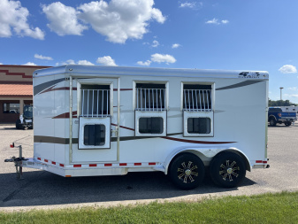 Used 2022 4-Star 3H Slant Load BP Horse Trailer