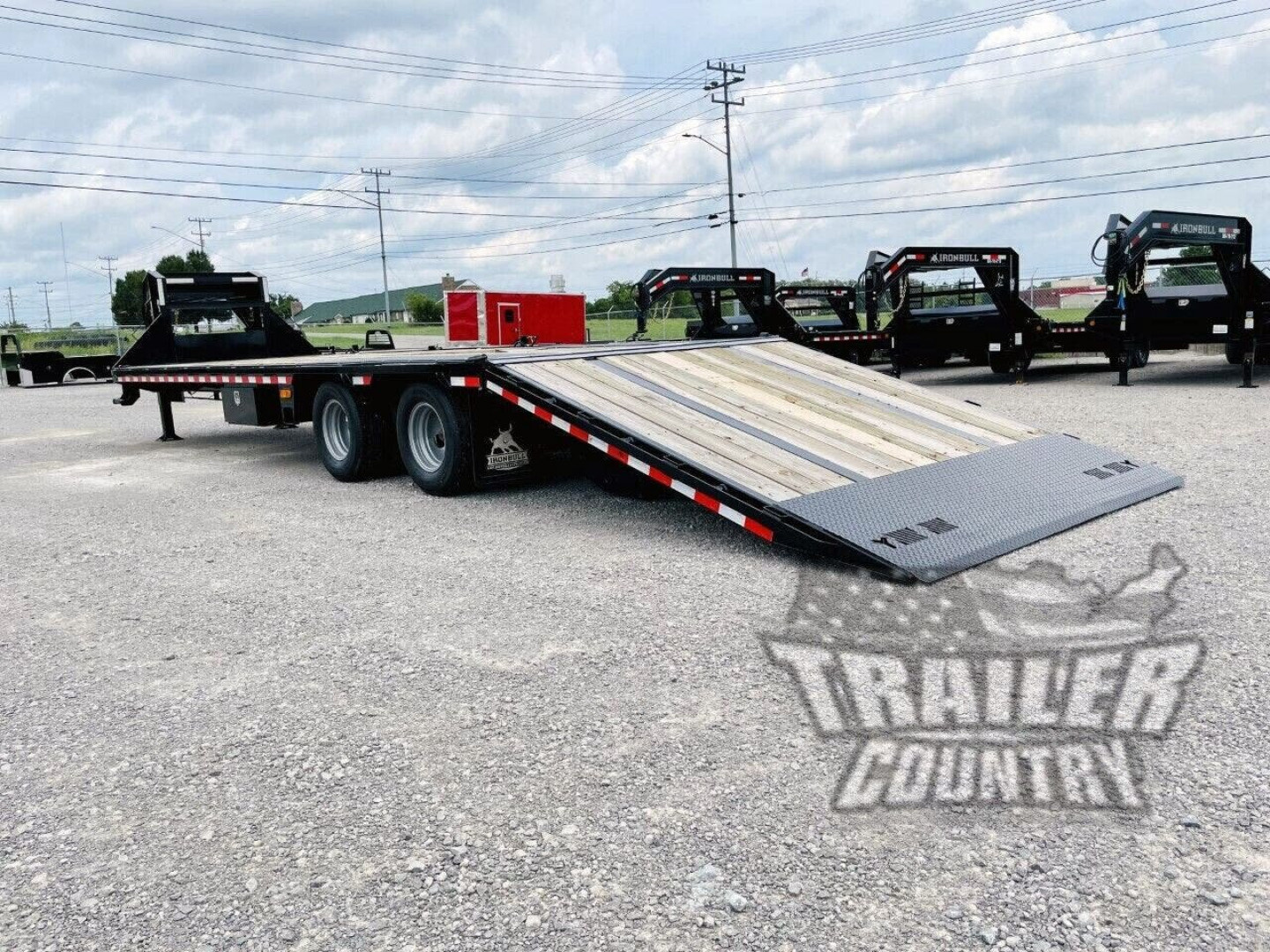 New 2026 New 8.5 ' x 40' Heavy Duty 25,900 Lb G.V.W.R. Low Profile Heavy Equipment Hauler Deckover Trailer w/ Gooseneck Coupler + Hydraulic Dove Tail & Hydraulic Jacks