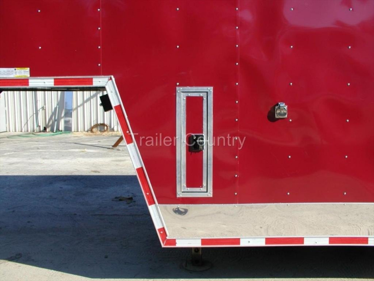 New 2026 Brand New 8.5 x 24 + 8' RISER Tandem Axle, V-Nosed Enclosed ...