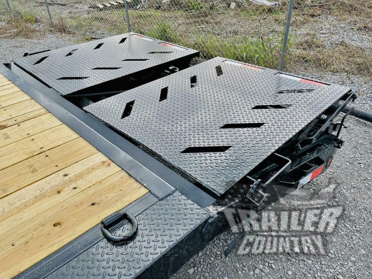 New 2026 New 40FT Triple Axle Low Profile 21k Heavy Duty Flatbed Equipment HOT SHOT Trailer