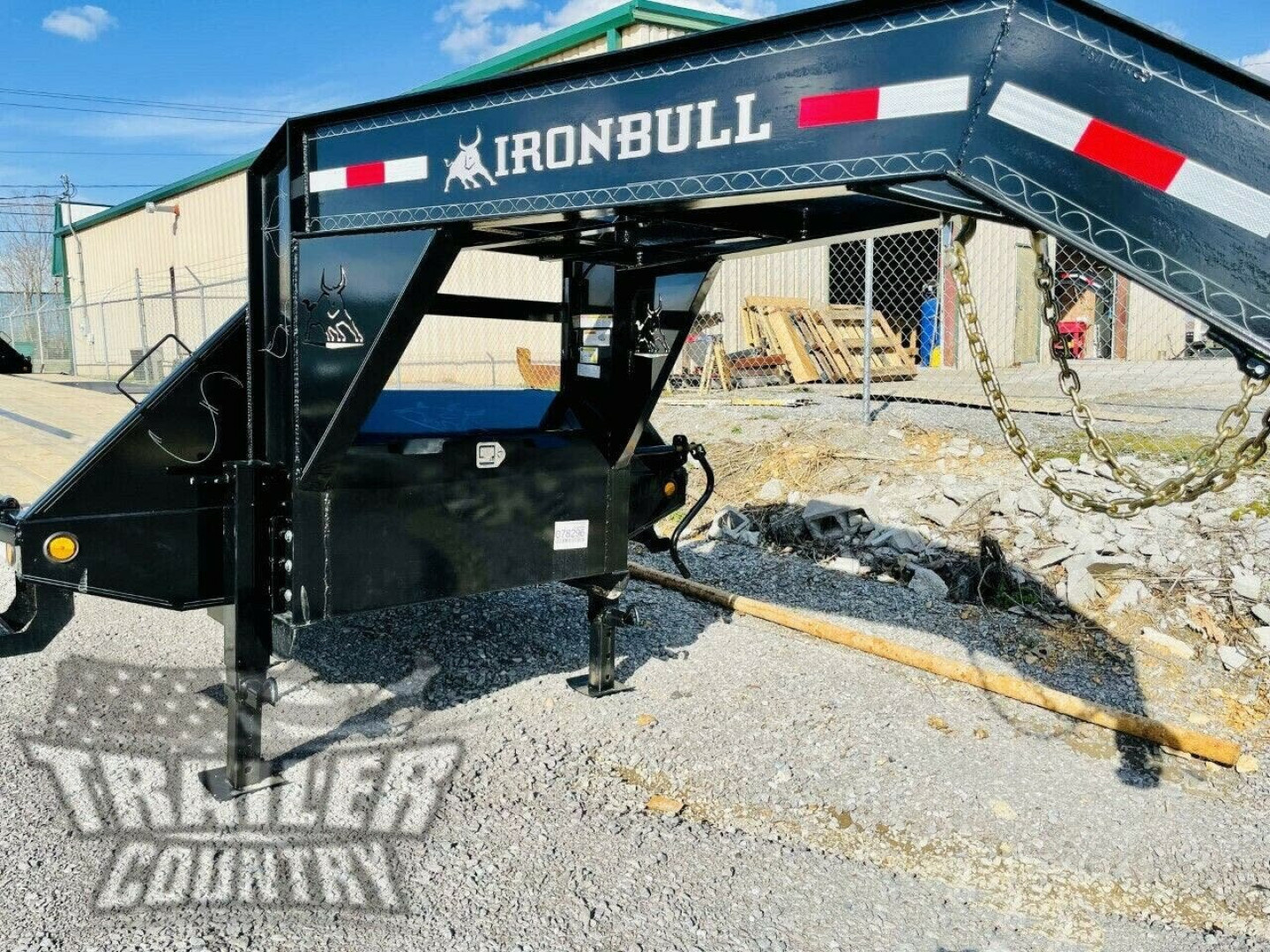 New 2026 NEW 8.5 ' x 40' Heavy Duty 10Ton Heavy Equipment Hauler Straight Deck Deckover Trlr
