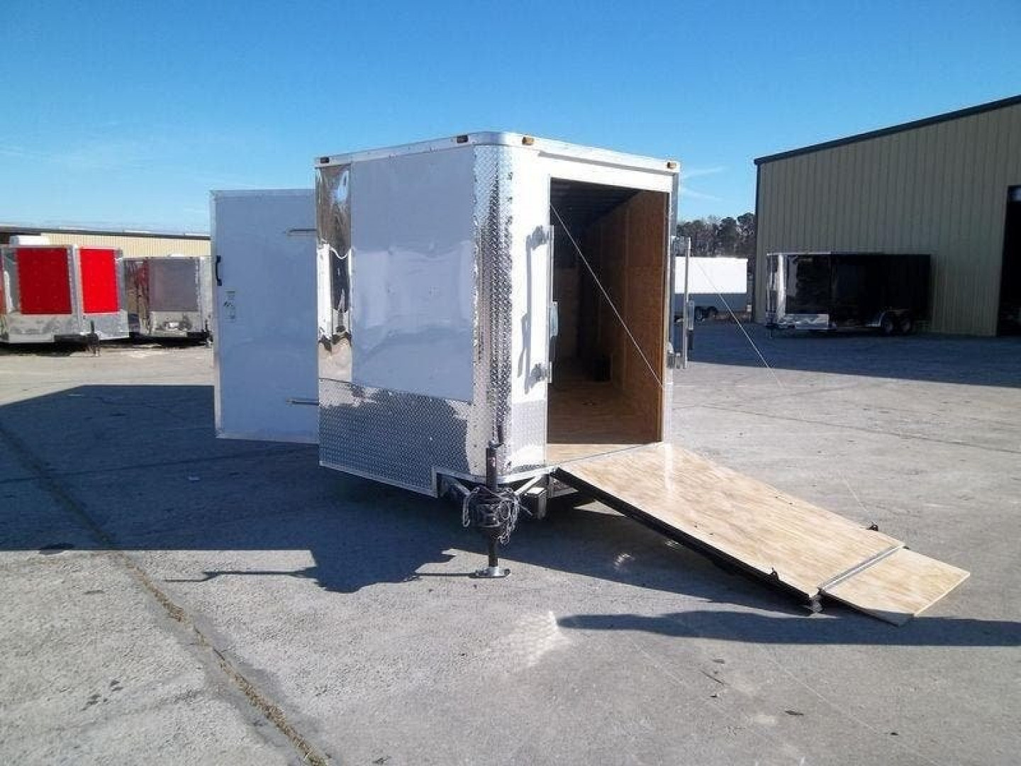 New 2026 NEW 8.5 x 24 Tandem Axle, Enclosed/Carhauler Trailer. (10,400 LB GVWR)
