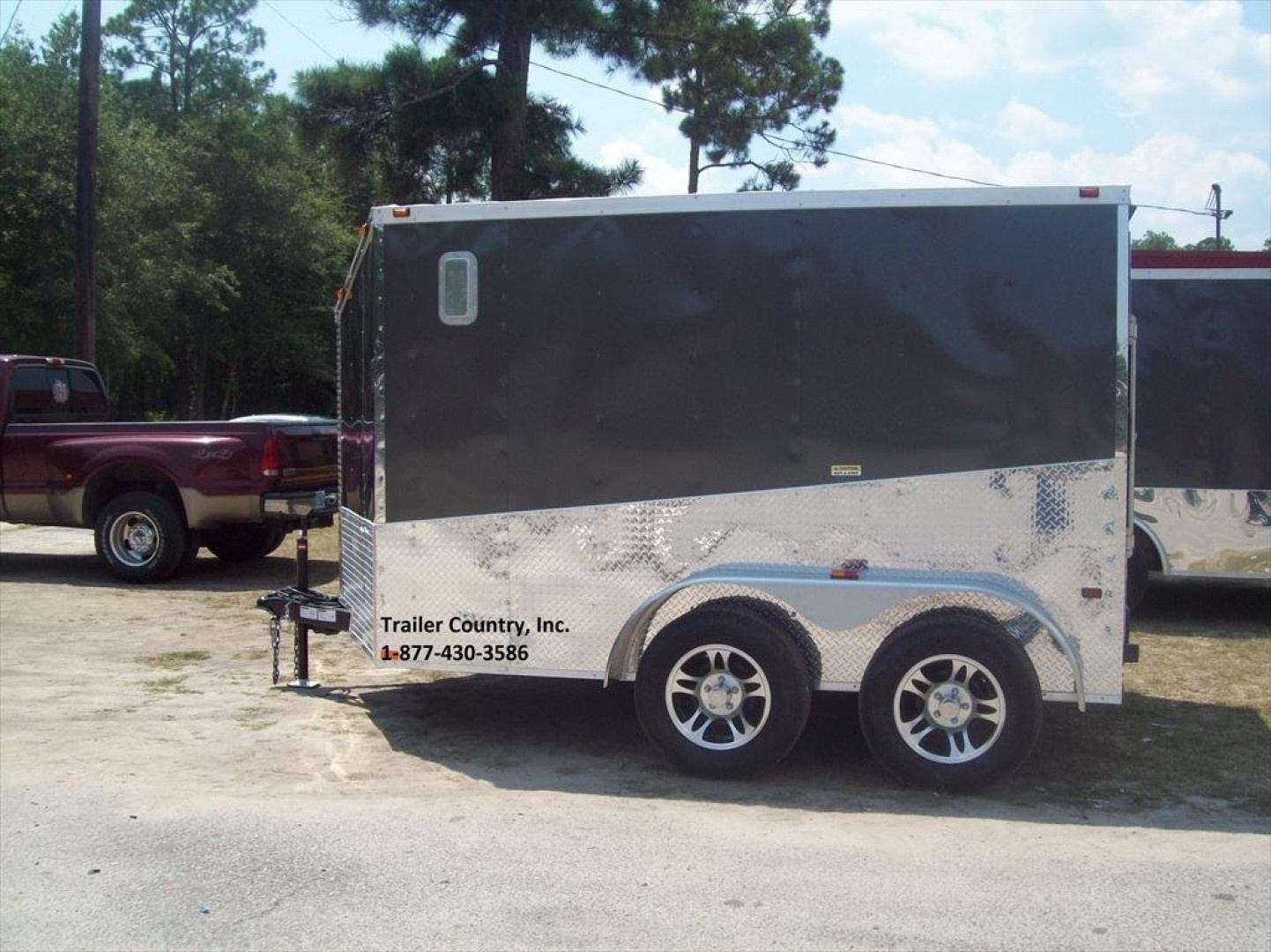 New 2026 Brand new 7 x 10 Tandem enclosed Trailer with V-cut in the Rear