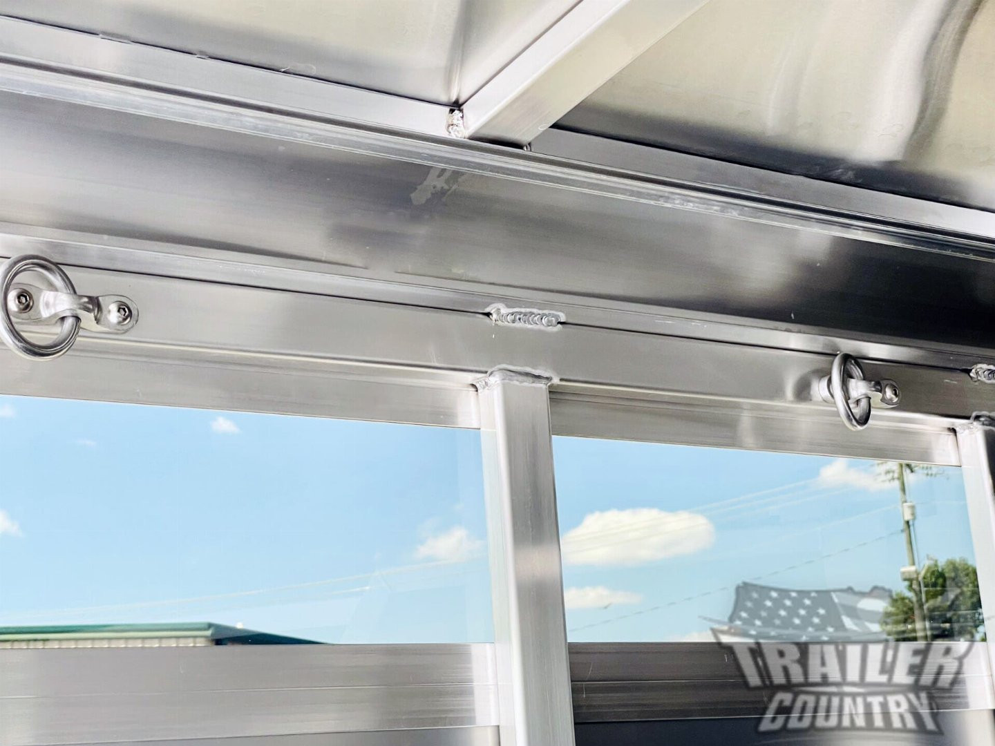 New 2025 Shadow Trailer Stablemate Horse Trailer