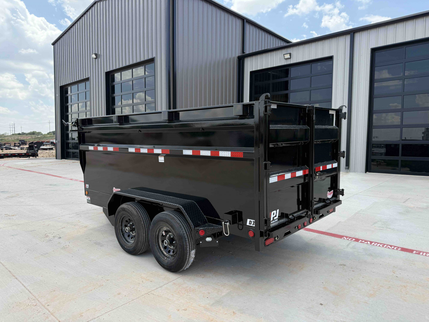 New 2026 PJ 72"x12' BP Tandem Axle Dump w/ 48" Sides – D3