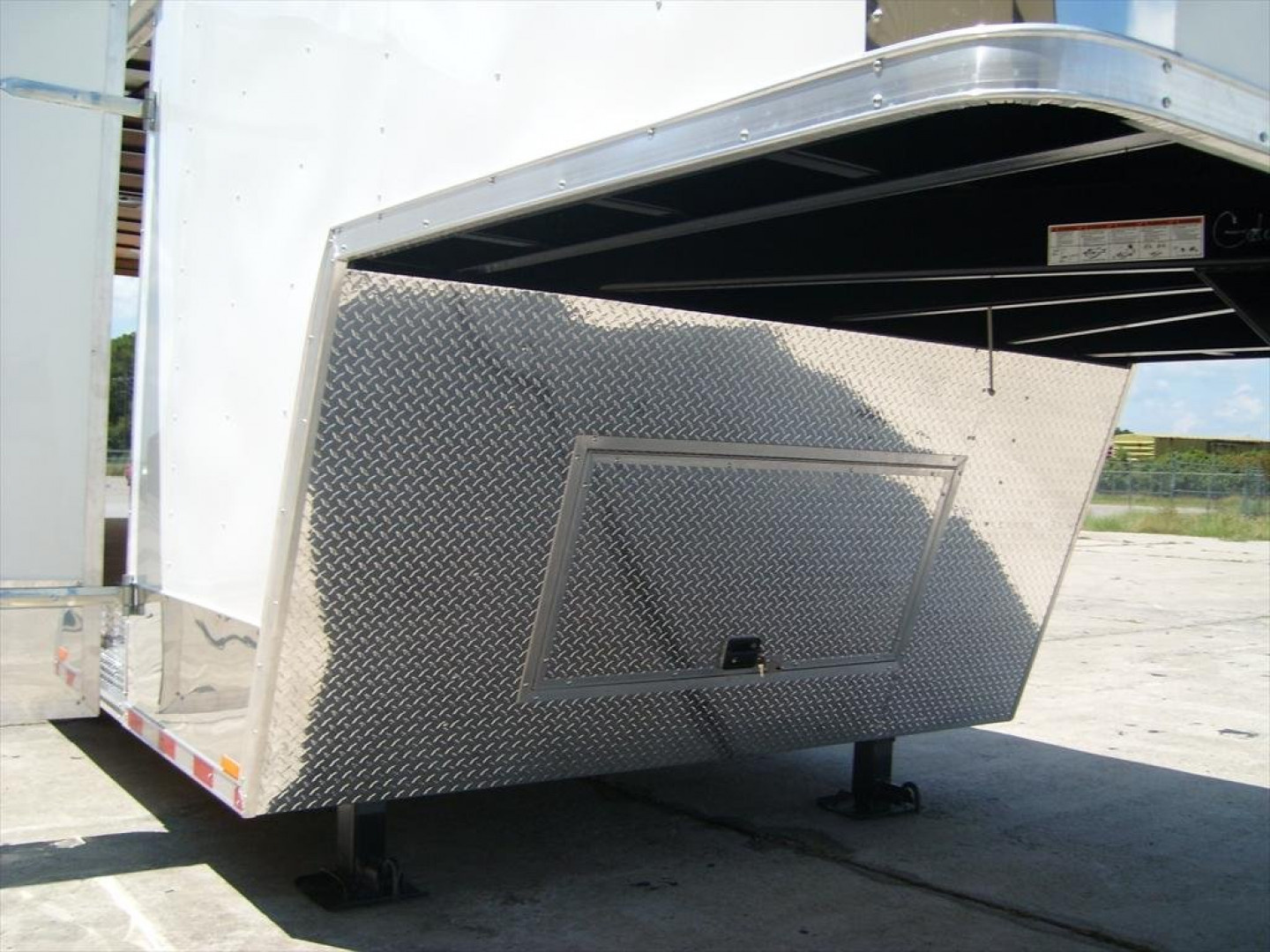 New 2026 NEW Elite Series 8.5 x 24 + 8' RISER Tandem Axle, Enclosed ...