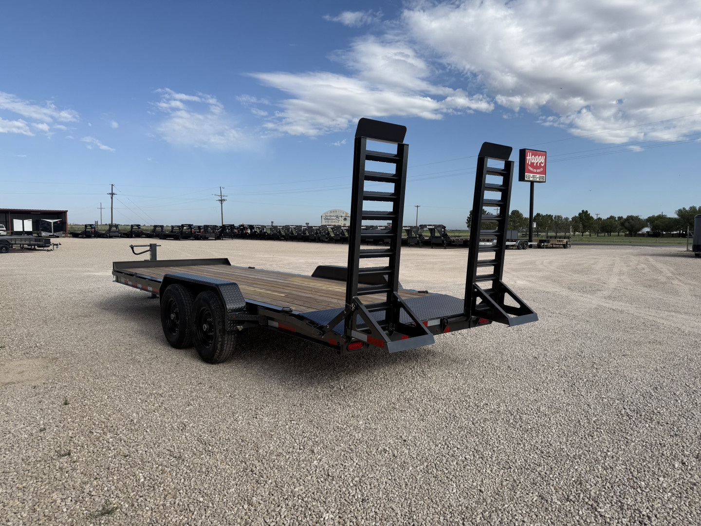 New 2025 Diamond C 82"x20' BP Baseline Equipment - HEQ207