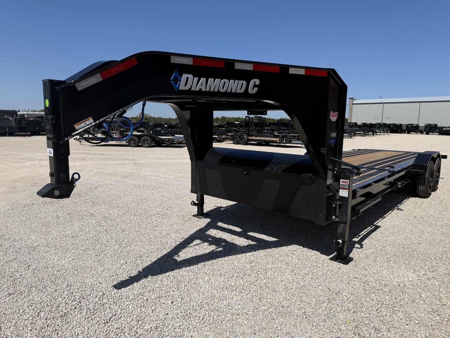 New 2025 Diamond C 82"x24' GN Hydraulically Dampened Tilt - HDT-GN210 Pacesetter Edition