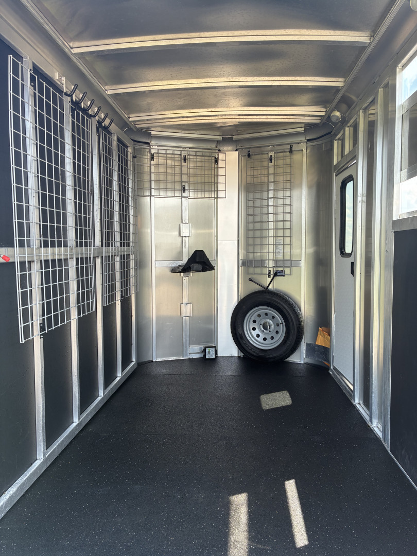 Used 2019 Shadow 1-2H BP Stock/Combo Trailer