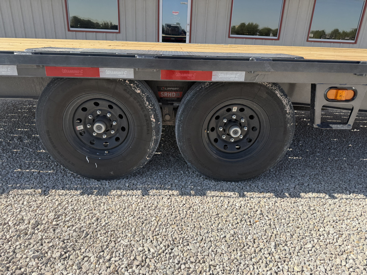 New 2025 Diamond C 102"x24' BP HD Deckover Equipment Trailer - DEC207