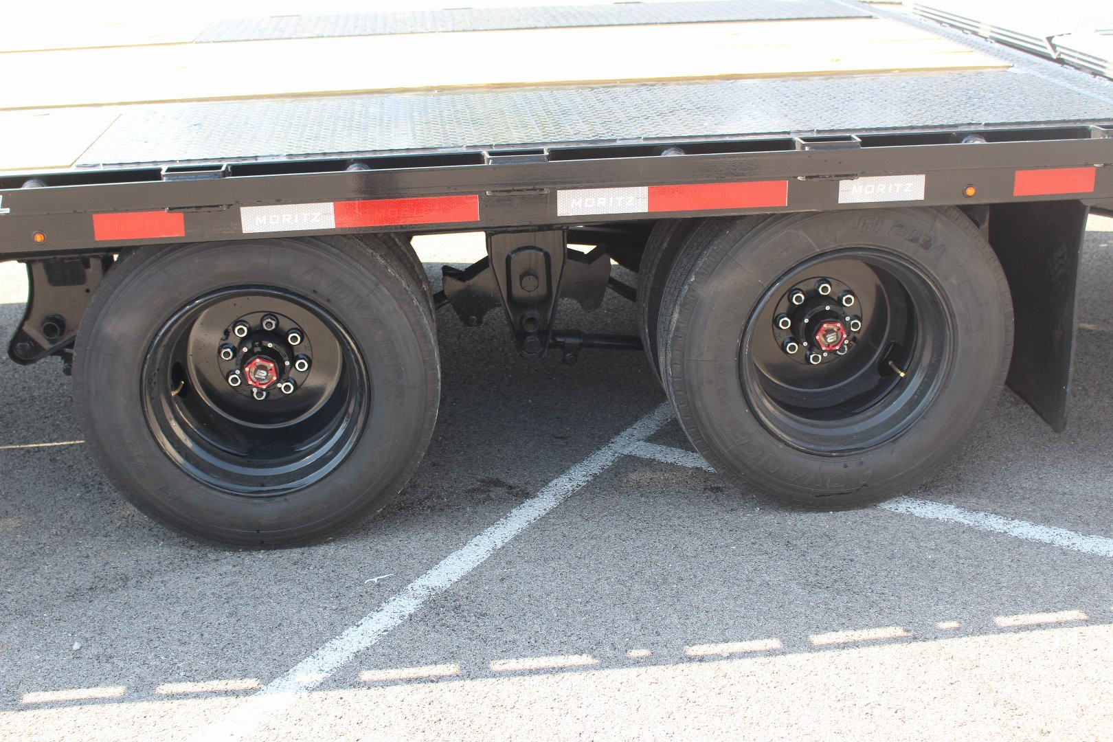 New 2025 Moritz FDPH DT 20' + 5' - Pintle Ring Deckover Equipment Trailer - 25900# GVW