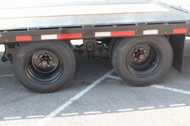 New 2025 Moritz FDPH DT 20' + 5' - Pintle Ring Deckover Equipment Trailer - 25900# GVW