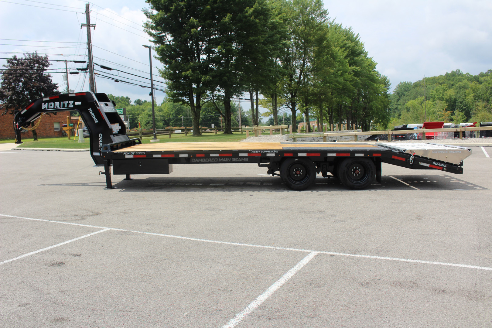 New 2025 Moritz FDGH DT 20' + 5' GOOSENECK Deckover Flatbed Trailer- Full Width Aluminum Ramps- 25900# GVW