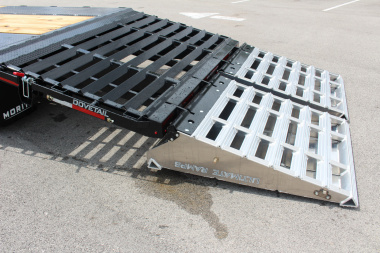 New 2025 Moritz FDGH DT 20' + 5' GOOSENECK Deckover Flatbed Trailer- Full Width Aluminum Ramps- 25900# GVW