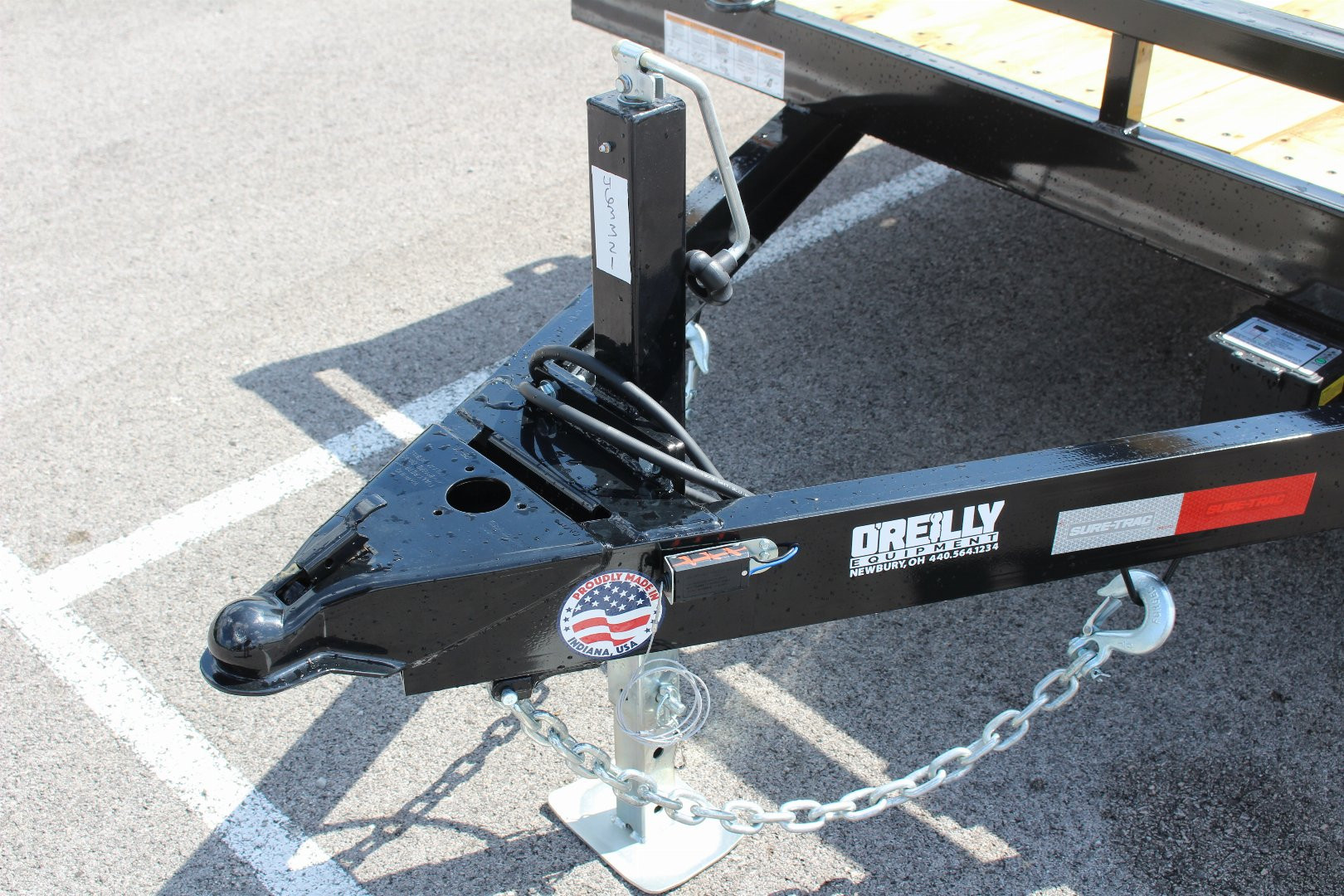 New 2025 SURE-TRAC 82" x 18' Car / Racing Trailer - 9990# GVW