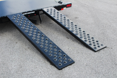 New 2025 SURE-TRAC 82" x 18' Car / Racing Trailer - 9990# GVW