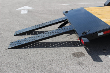 New 2025 SURE-TRAC 82" x 18' Car / Racing Trailer - 9990# GVW