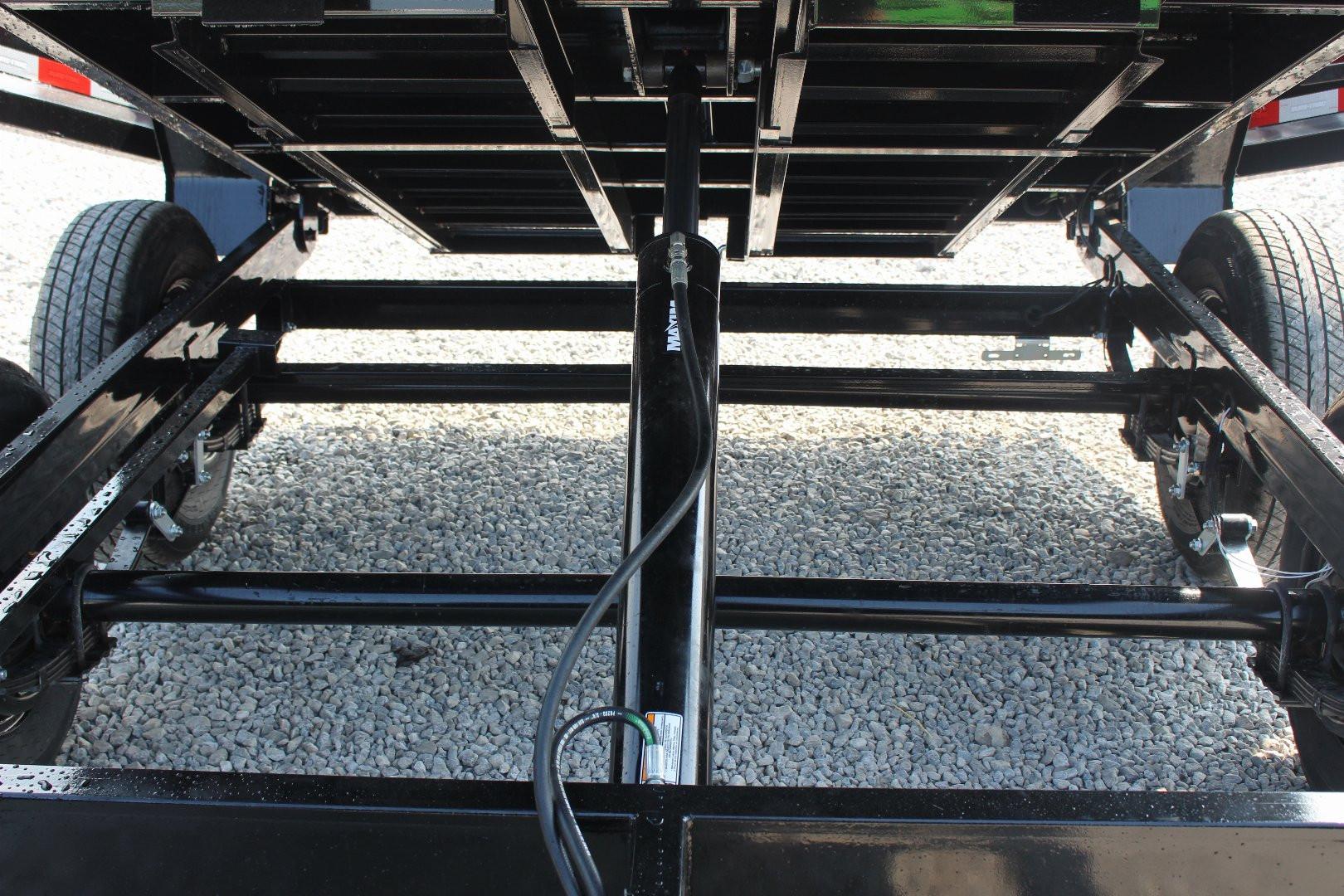 New 2025 Sure-Trac 6' x 10' Dump Trailer - Single Ram - Steel Ramps - 9990#GVW