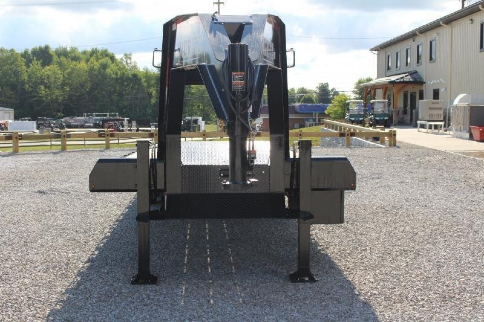 New 2025 Moritz FDGH Hydraulic Tail 32' GOOSENECK Deckover Flatbed Trailer- 25900# GVW