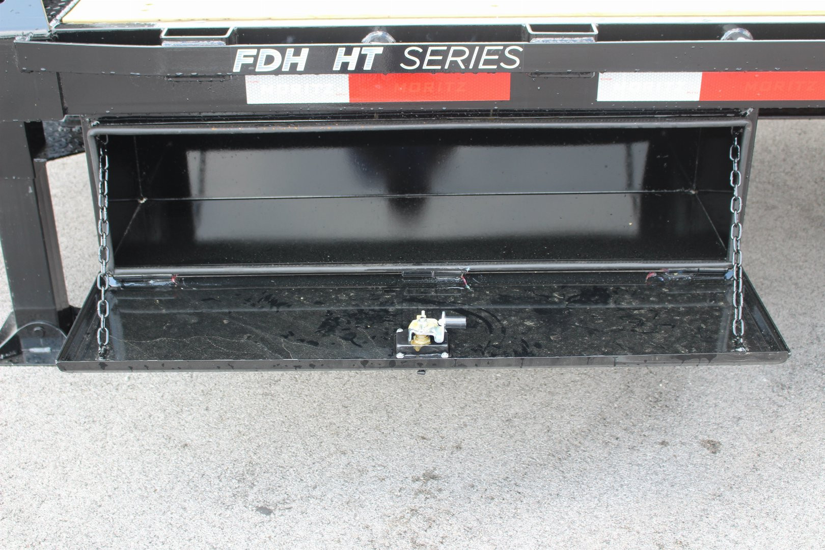 New 2025 Moritz FDGH Hydraulic Tail 30' GOOSENECK Deckover Flatbed Trailer- 40000# GVW