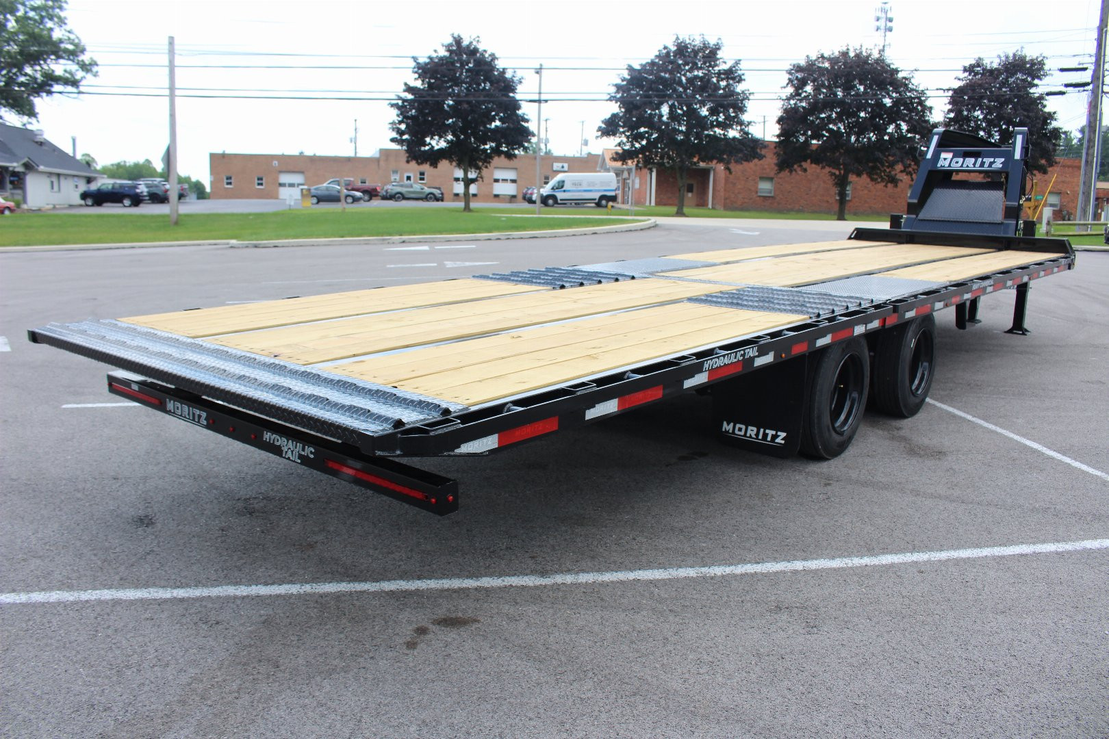 New 2025 Moritz FDGH Hydraulic Tail 30' GOOSENECK Deckover Flatbed Trailer- 40000# GVW