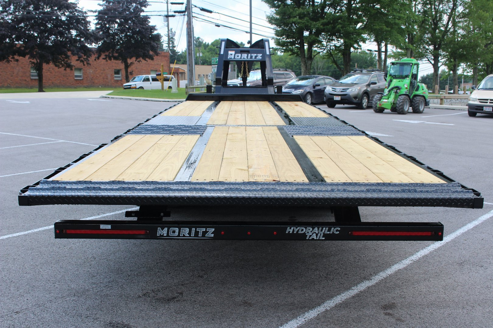 New 2025 Moritz FDGH Hydraulic Tail 30' GOOSENECK Deckover Flatbed Trailer- 40000# GVW