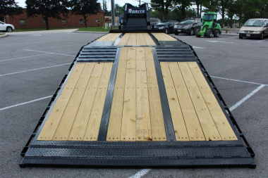 New 2025 Moritz FDGH Hydraulic Tail 30' GOOSENECK Deckover Flatbed Trailer- 40000# GVW