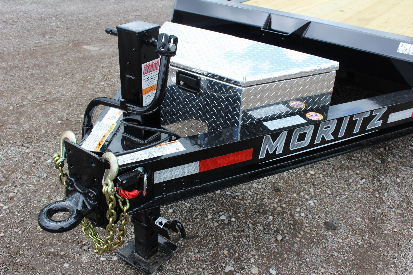 New 2025 Moritz ELBH 7' x 18' Low Pro - Aluminum Ramps - Equipment Trailer - 14000# GVW
