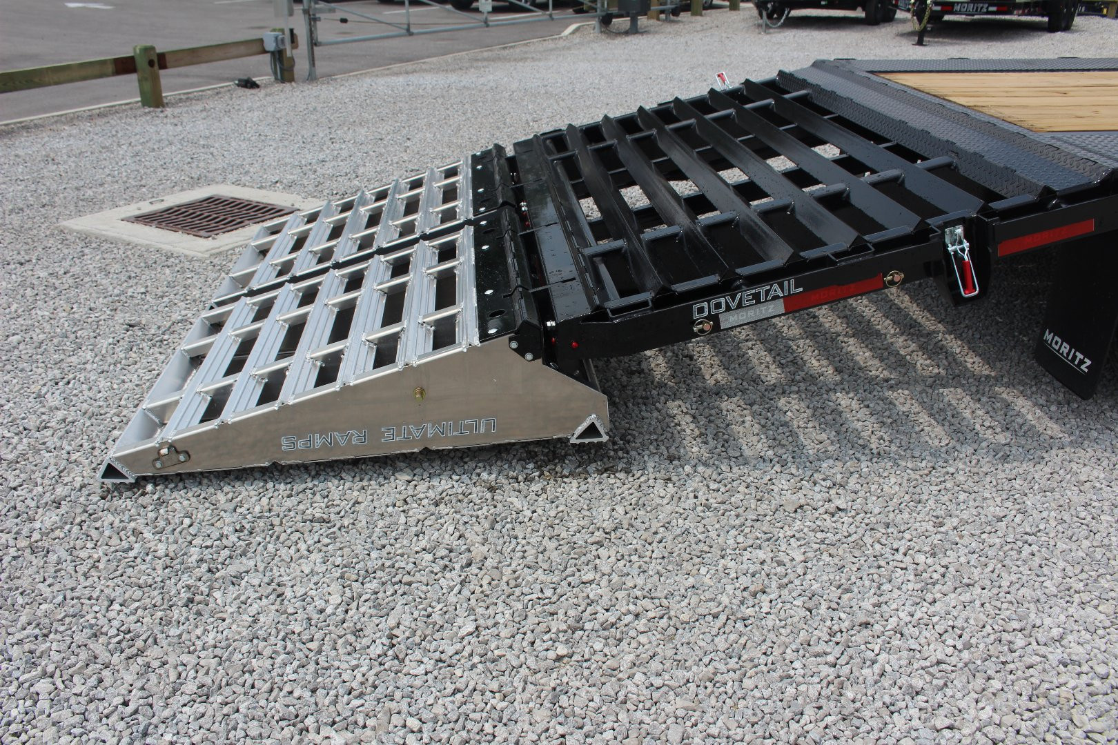 New 2025 Moritz FDGH DT 20' + 5' GOOSENECK Deckover Flatbed Trailer- Full Width Aluminum Ramps- 15900# GVW