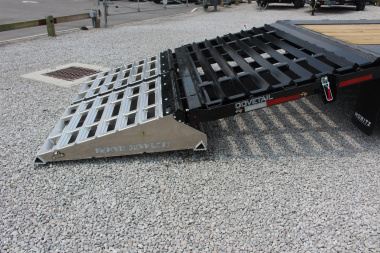 New 2025 Moritz FDGH DT 20' + 5' GOOSENECK Deckover Flatbed Trailer- Full Width Aluminum Ramps- 15900# GVW