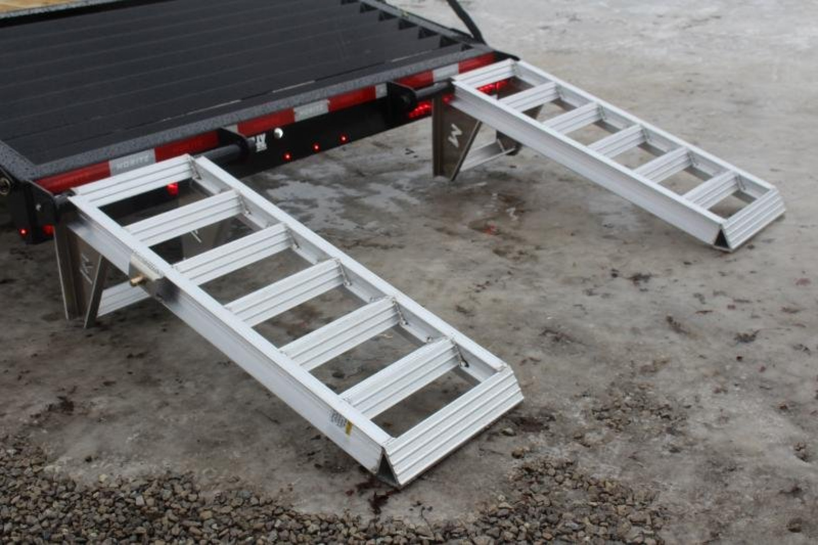 New 2025 Moritz 8' 6" x 22' + 4' Deckover Flatbed w/ Beavertail - Aluminum Ramps - 16,000# GVW