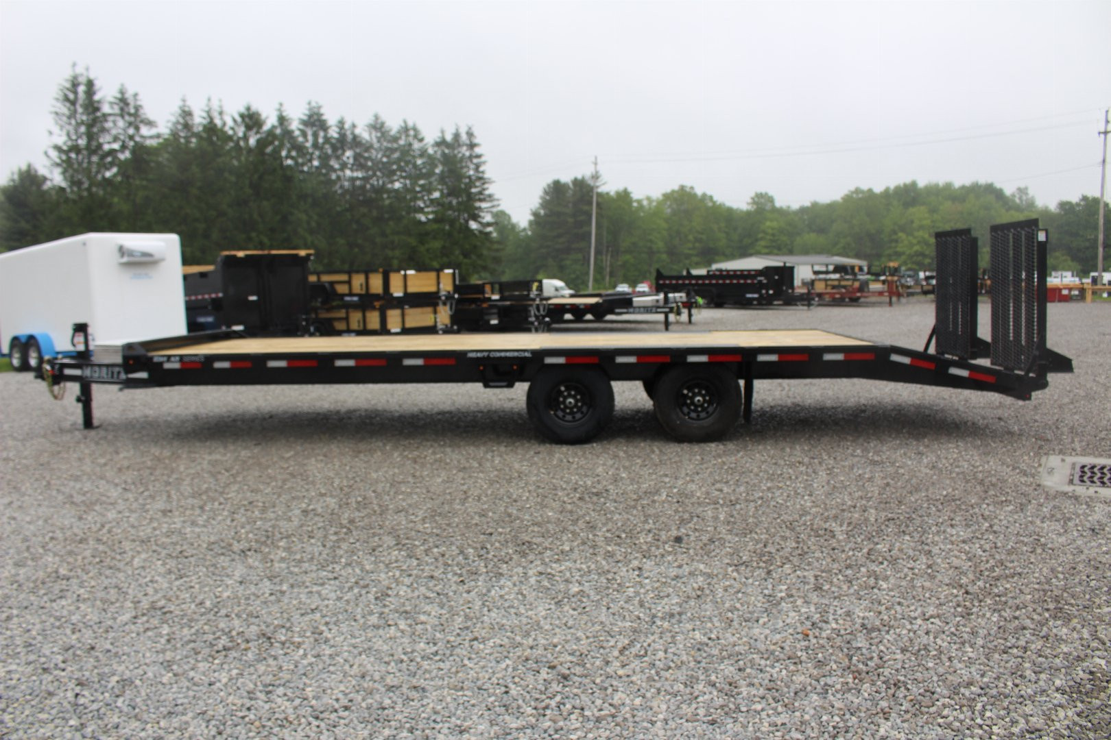 New 2025 Moritz 8' 6" x 22' + 4' Deckover Flatbed w/ Beavertail - Split Mesh Ramps - 14,000# GVW