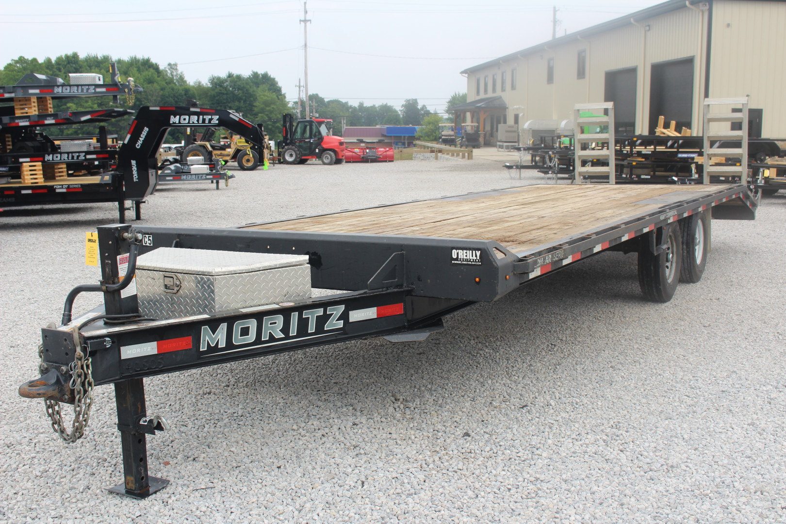 Used 2021 Moritz 8' 6" x 22' + 4' Deckover Flatbed w/ Beavertail - Aluminum Ramps - 14,000# GVW