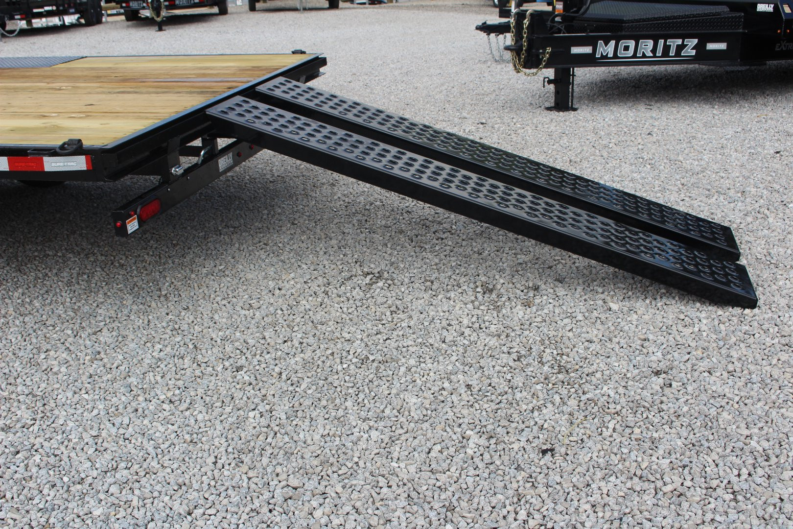 New 2025 Sure-Trac 8.5' x 18' Low Profile Deckover Flatbed Trailer With Steel Ramps - 9900# GVW
