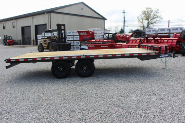 New 2025 Sure-Trac 8.5' x 18' Low Profile Deckover Flatbed Trailer With Steel Ramps - 9900# GVW
